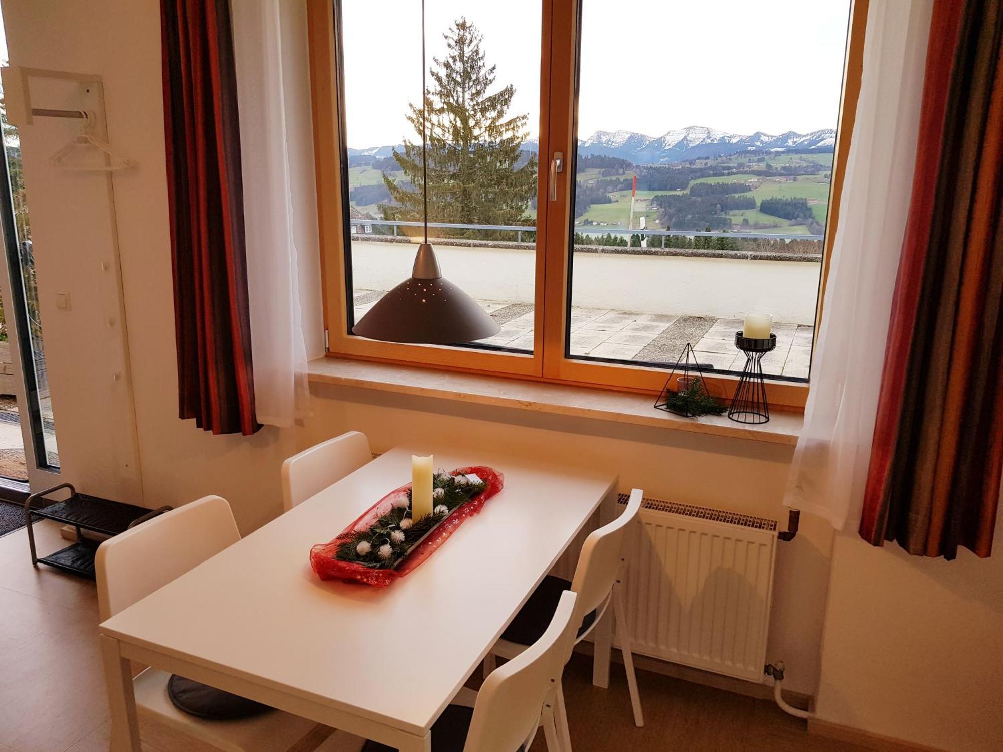 Schoenblick Hotel Garni Ferienwohnungen Lindenberg im Allgäu Pokoj fotografie
